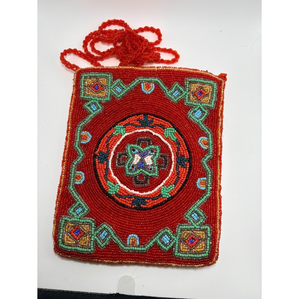 Vintage Handbeaded Purse with Central Floral Motif‎